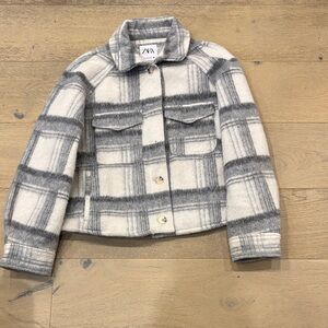 Zara Cream and Gray Checkered Flannel Jacket
